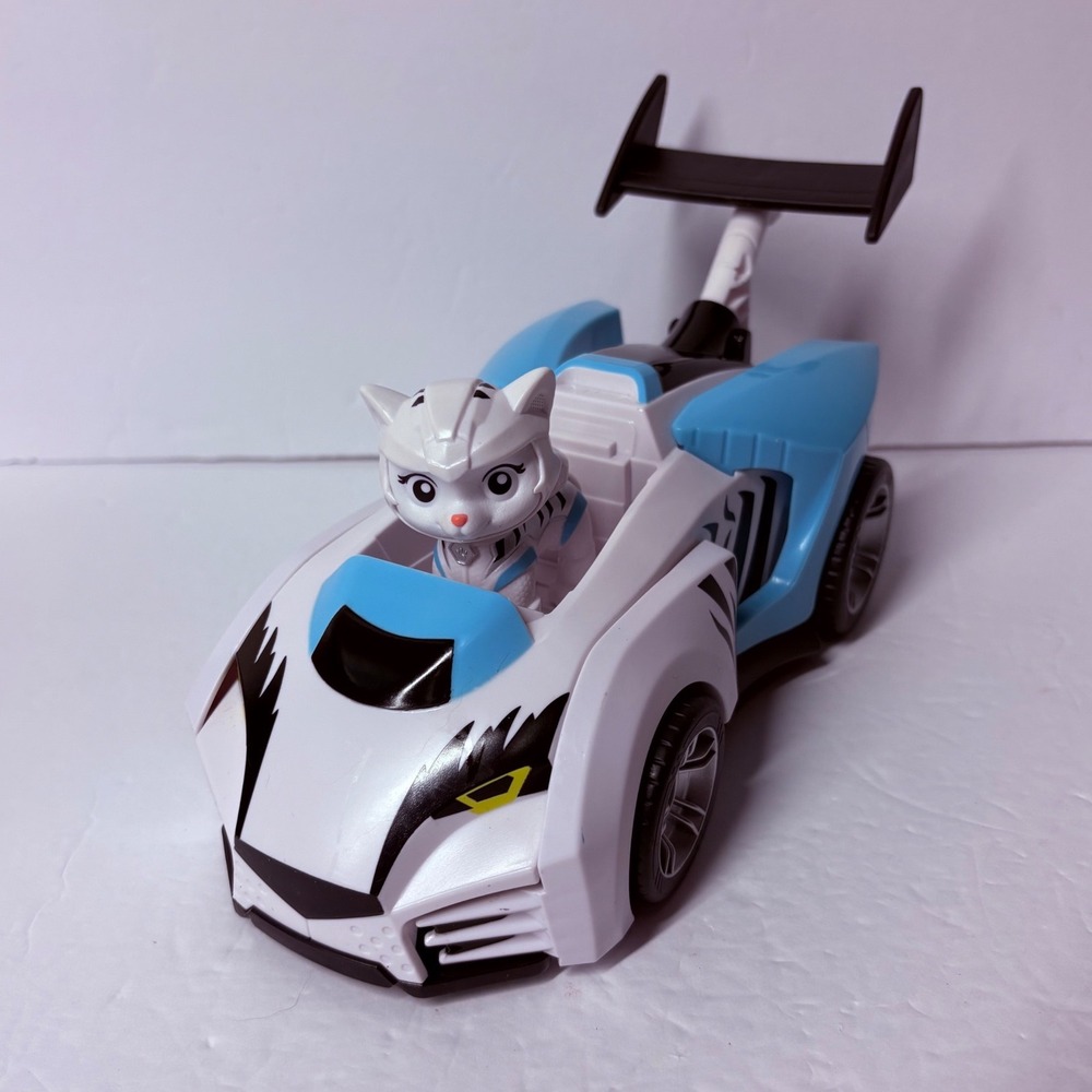 Paw Patrol Cat Pack Rory Figure and Transforming Tiger Toy Car Vehicle White